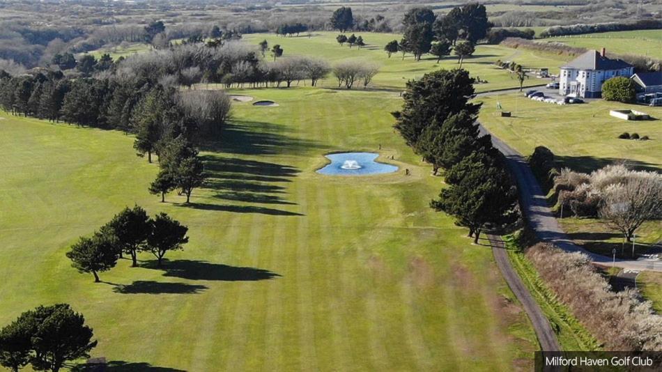 Sea View Luxury 5 Star Cottage Near Milford Marina Milford Haven Bagian luar foto
