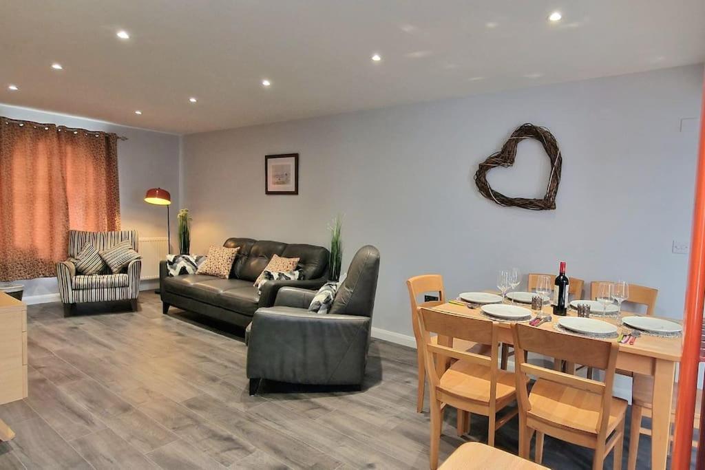 Sea View Luxury 5 Star Cottage Near Milford Marina Milford Haven Bagian luar foto