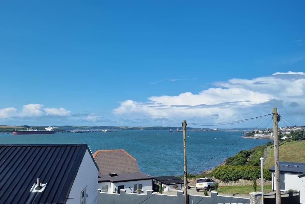 Sea View Luxury 5 Star Cottage Near Milford Marina Milford Haven Bagian luar foto